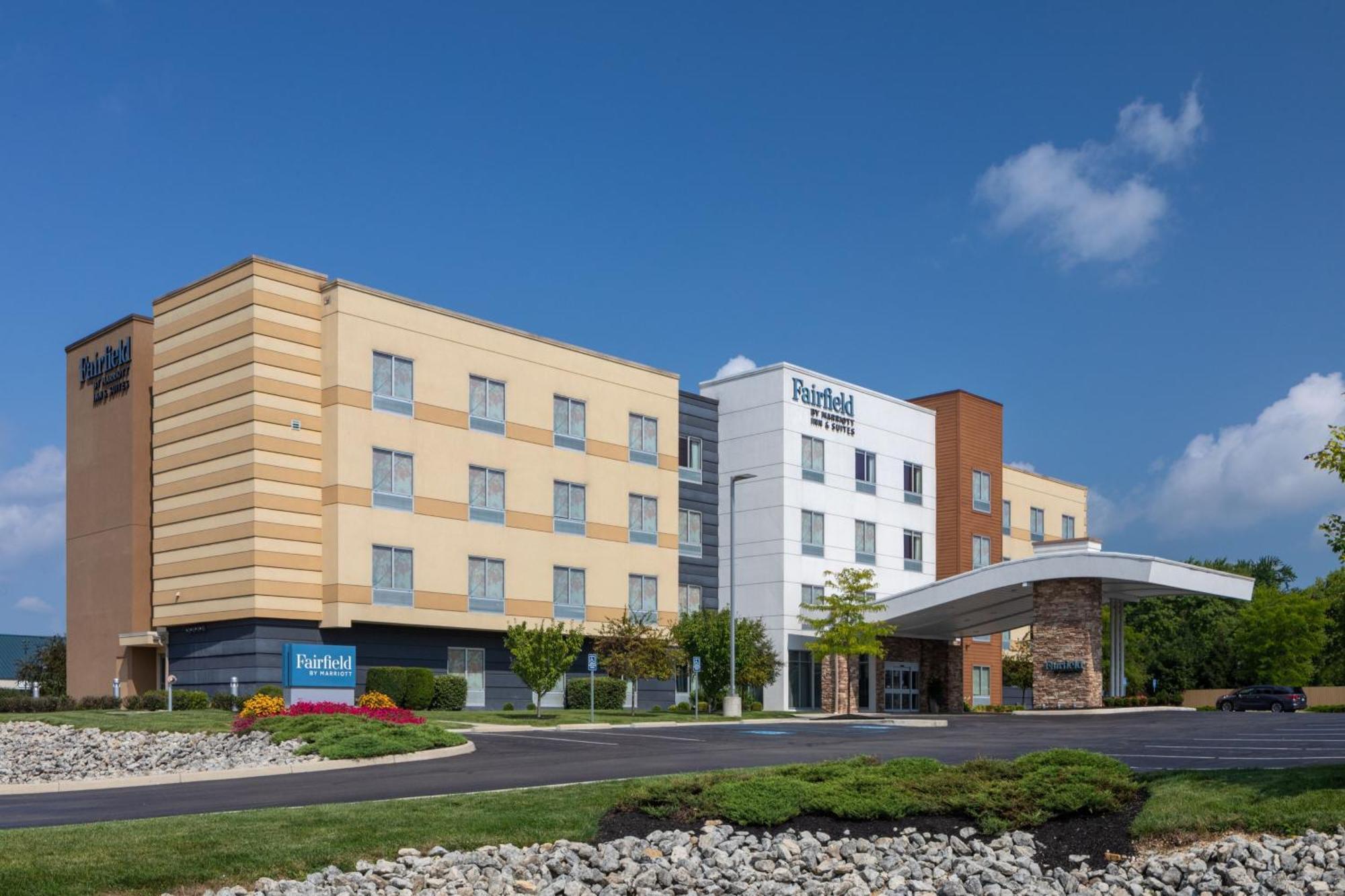 Fairfield Inn & Suites By Marriott Чиликоти Екстериор снимка