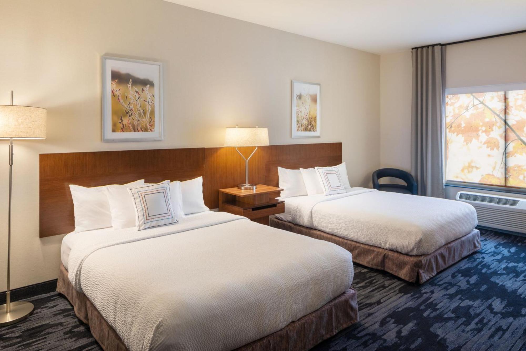 Fairfield Inn & Suites By Marriott Чиликоти Екстериор снимка