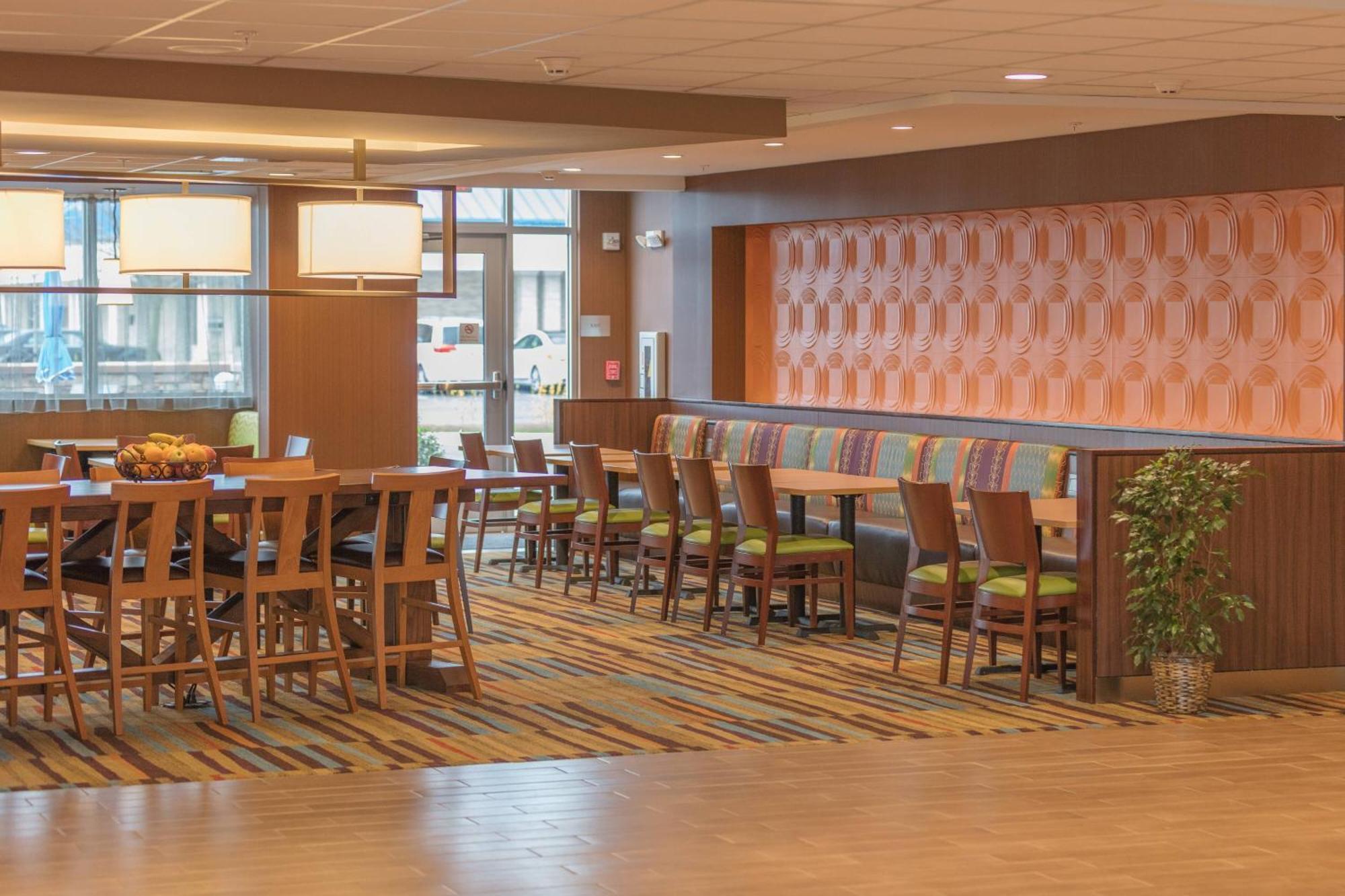 Fairfield Inn & Suites By Marriott Чиликоти Екстериор снимка